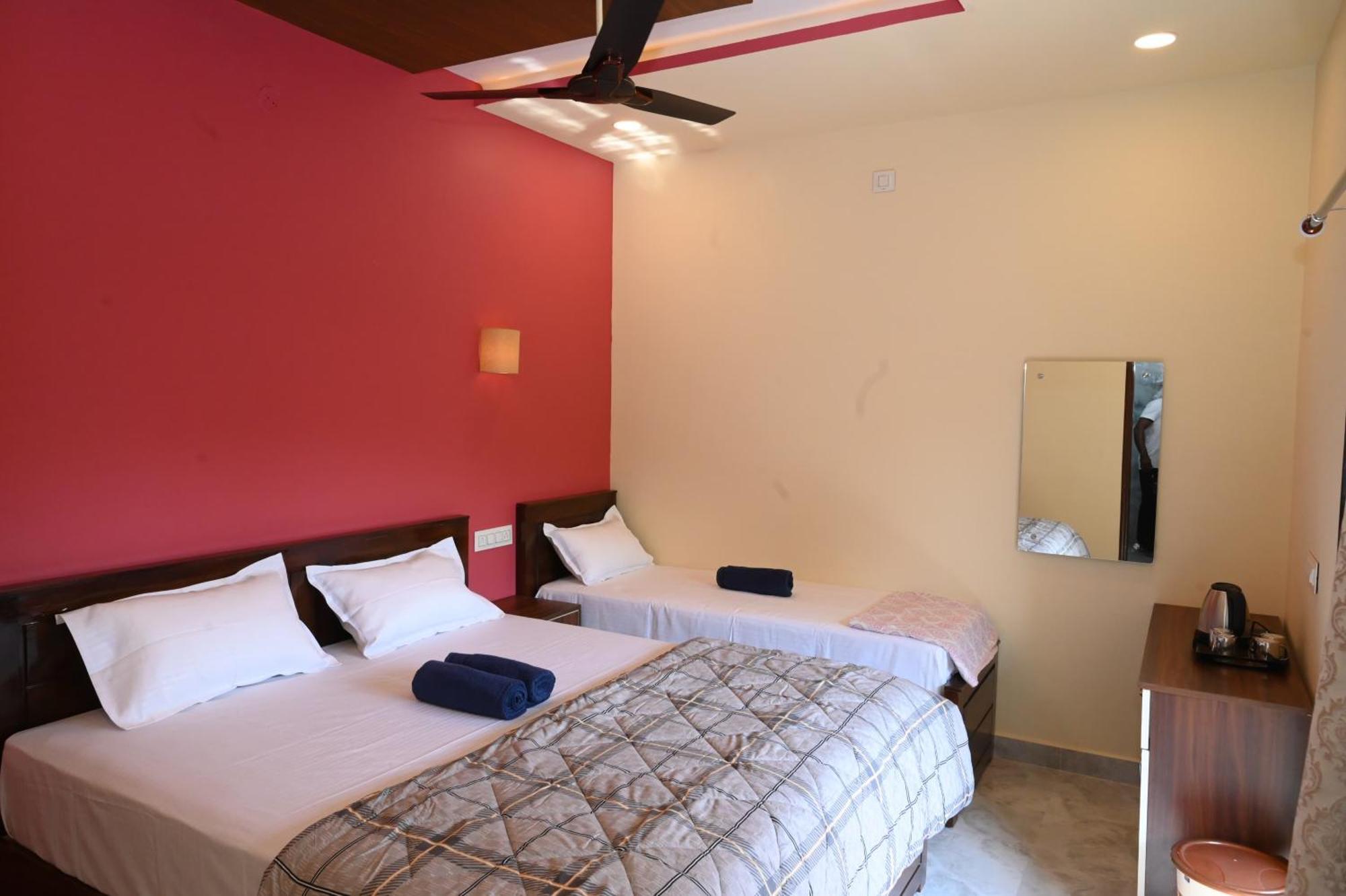 Dream Hampi Villa & Home Stay Exteriör bild