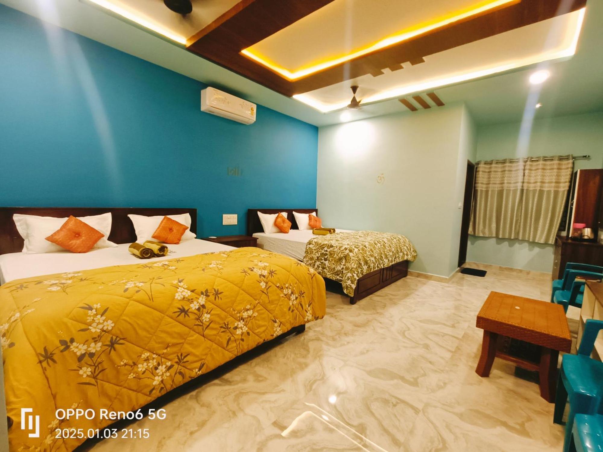 Dream Hampi Villa & Home Stay Exteriör bild